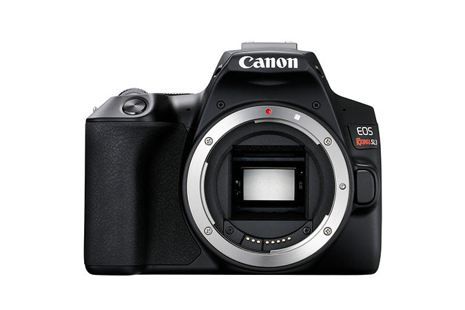 Canon EOS Rebel SL3 con lente EF-S 18-55mm IS STM